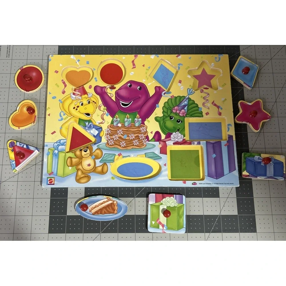 Barney‎ Peg Puzzle Baby Bop BJ SHAPES COLORS  2004 Lyons Birthday Party Mattel